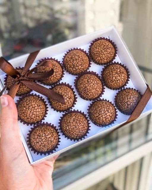 Caixa 12 Brigadeiros